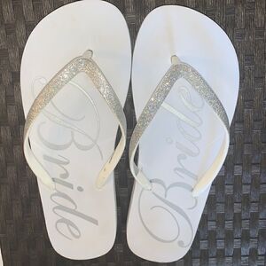(3/$15) Bride flip flops size 7/8